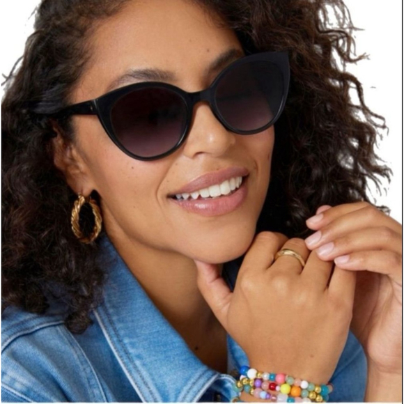 Kate Spade Accessories - KATE SPADE Samantha Gradient Cat Eye Sunglasses in Black